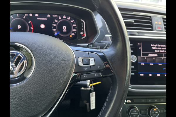 Volkswagen Tiguan 1.5 TSI ACT Highline Business R 150pk/110kW DSG Automaat 7-traps | NL Auto Eerste eigenaar! | Elektr. trekhaak | Camera | Carplay/Android Auto | Navigatie | 19 inch | etc. etc.