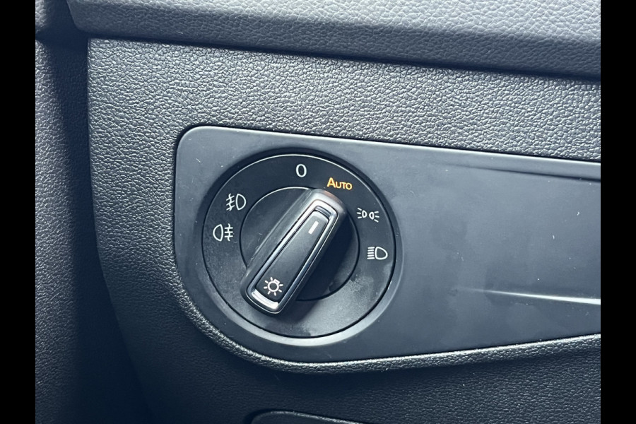 Volkswagen Tiguan 1.5 TSI ACT Highline Business R 150pk/110kW DSG Automaat 7-traps | NL Auto Eerste eigenaar! | Elektr. trekhaak | Camera | Carplay/Android Auto | Navigatie | 19 inch | etc. etc.