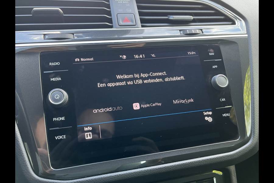 Volkswagen Tiguan 1.5 TSI ACT Highline Business R 150pk/110kW DSG Automaat 7-traps | NL Auto Eerste eigenaar! | Elektr. trekhaak | Camera | Carplay/Android Auto | Navigatie | 19 inch | etc. etc.
