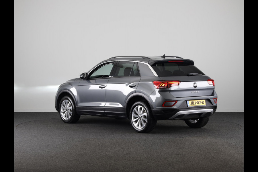 Volkswagen T-Roc 1.5 TSI Life Edition 150 PK DSG | Navigatie | Parkeercamera | Keyless entry | Volkswagen T-Roc 1.5 TSI Life Edition 150 PK DSG | Navigatie | Parkeercamera | Keyless entry |