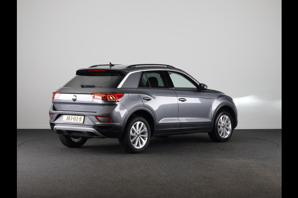Volkswagen T-Roc 1.5 TSI Life Edition 150 PK DSG | Navigatie | Parkeercamera | Keyless entry | Volkswagen T-Roc 1.5 TSI Life Edition 150 PK DSG | Navigatie | Parkeercamera | Keyless entry |