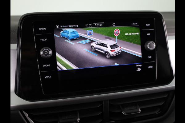 Volkswagen T-Roc 1.5 TSI Life Edition 150 PK DSG | Navigatie | Parkeercamera | Keyless entry | Volkswagen T-Roc 1.5 TSI Life Edition 150 PK DSG | Navigatie | Parkeercamera | Keyless entry |