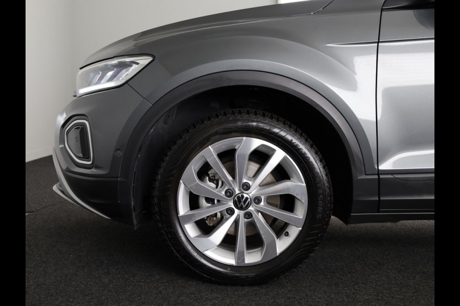 Volkswagen T-Roc 1.5 TSI Life Edition 150 PK DSG | Navigatie | Parkeercamera | Keyless entry | Volkswagen T-Roc 1.5 TSI Life Edition 150 PK DSG | Navigatie | Parkeercamera | Keyless entry |