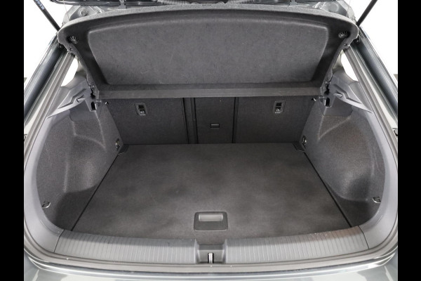 Volkswagen T-Roc 1.5 TSI Life Edition 150 PK DSG | Navigatie | Parkeercamera | Keyless entry | Volkswagen T-Roc 1.5 TSI Life Edition 150 PK DSG | Navigatie | Parkeercamera | Keyless entry |