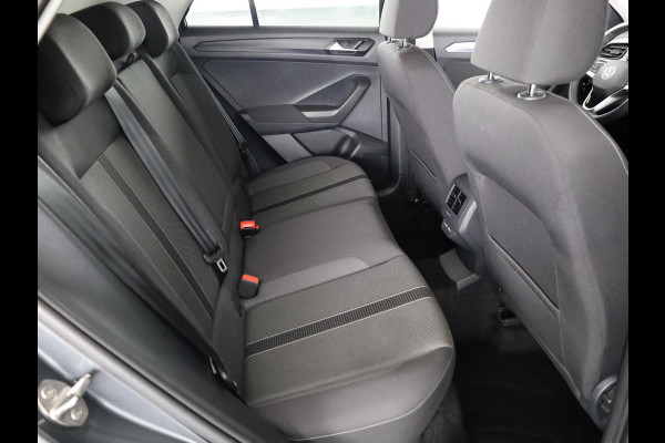 Volkswagen T-Roc 1.5 TSI Life Edition 150 PK DSG | Navigatie | Parkeercamera | Keyless entry | Volkswagen T-Roc 1.5 TSI Life Edition 150 PK DSG | Navigatie | Parkeercamera | Keyless entry |