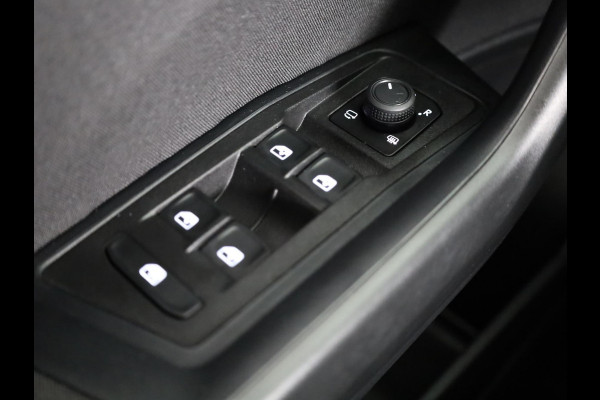 Volkswagen T-Roc 1.5 TSI Life Edition 150 PK DSG | Navigatie | Parkeercamera | Keyless entry | Volkswagen T-Roc 1.5 TSI Life Edition 150 PK DSG | Navigatie | Parkeercamera | Keyless entry |