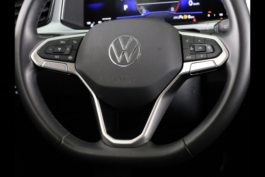 Volkswagen T-Roc 1.5 TSI Life Edition 150 PK DSG | Navigatie | Parkeercamera | Keyless entry | Volkswagen T-Roc 1.5 TSI Life Edition 150 PK DSG | Navigatie | Parkeercamera | Keyless entry |