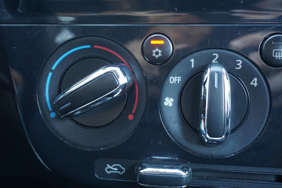 Mitsubishi Space Star 1.2 Cool+/AppleCarPlay Naviagatie/Airco/Nette Auto /Rijklaarprijs!
