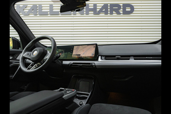 BMW X1 sDrive18i M-Sport Pro - Pano - Trekhaak - Driving Ass Plus - Harman Kardon
