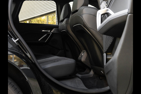 BMW X1 sDrive18i M-Sport Pro - Pano - Trekhaak - Driving Ass Plus - Harman Kardon