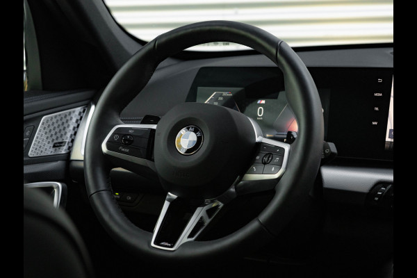 BMW X1 sDrive18i M-Sport Pro - Pano - Trekhaak - Driving Ass Plus - Harman Kardon