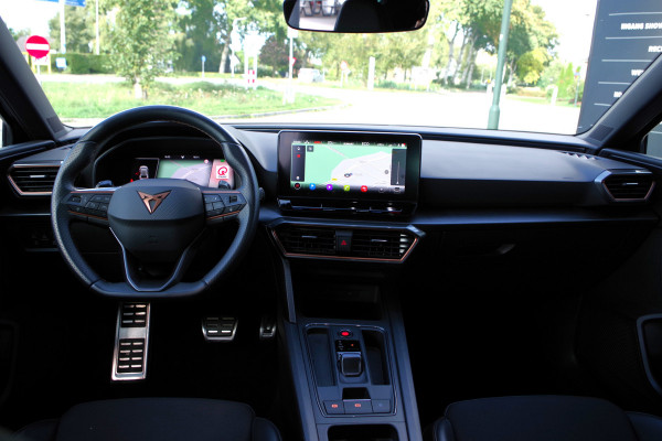 CUPRA Leon 1.4 e-Hybrid VZ Adrenaline 245 PK PHEV, Adap. Cruise Control, Winterpakket, Carplay
