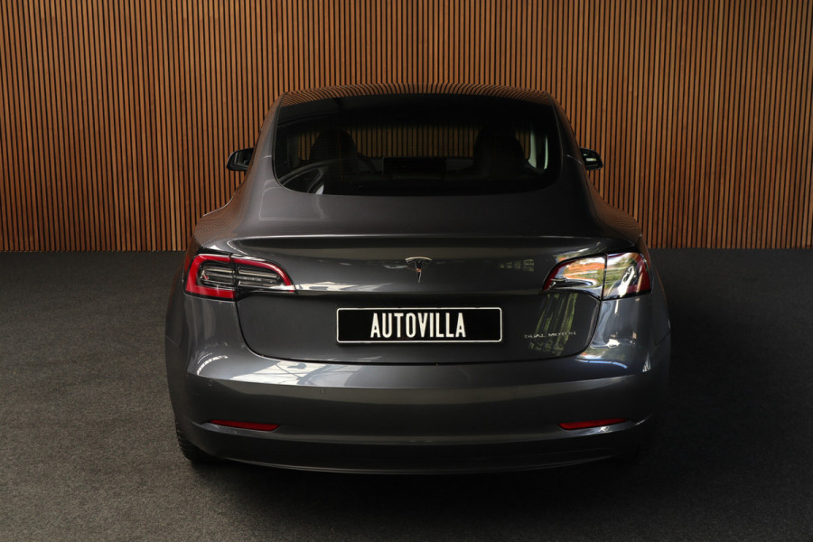 Tesla Model 3 Long Range AWD Dual Motor 75 kWh Autopilot ACC 360° Stuurverwarming Leer PDC Navi Panoramadak Elektr. achterklep Stoelverwarming voor & achter Climate voor & achter LM velgen BTW auto! Nieuw! Tesla Model 3 Long Range AWD Dual Motor 75 kWh Autopilot ACC 360° Stuurverwarming Leer PDC Navi Panoramadak Elektr. achterklep Stoelverwarming voor & achter Climate voor & achter LM velgen BTW auto! Nieuw!