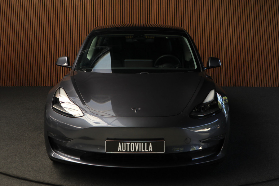 Tesla Model 3 Long Range AWD Dual Motor 75 kWh Autopilot ACC 360° Stuurverwarming Leer PDC Navi Panoramadak Elektr. achterklep Stoelverwarming voor & achter Climate voor & achter LM velgen BTW auto! Nieuw! Tesla Model 3 Long Range AWD Dual Motor 75 kWh Autopilot ACC 360° Stuurverwarming Leer PDC Navi Panoramadak Elektr. achterklep Stoelverwarming voor & achter Climate voor & achter LM velgen BTW auto! Nieuw!