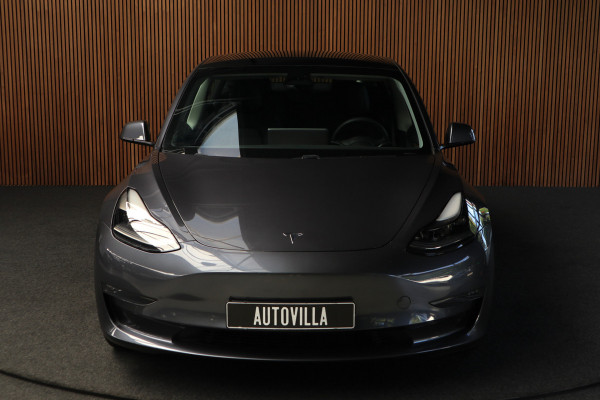 Tesla Model 3 Long Range AWD Dual Motor 75 kWh Autopilot ACC 360° Stuurverwarming Leer PDC Navi Panoramadak Elektr. achterklep Stoelverwarming voor & achter Climate voor & achter LM velgen BTW auto! Nieuw! Tesla Model 3 Long Range AWD Dual Motor 75 kWh Autopilot ACC 360° Stuurverwarming Leer PDC Navi Panoramadak Elektr. achterklep Stoelverwarming voor & achter Climate voor & achter LM velgen BTW auto! Nieuw!