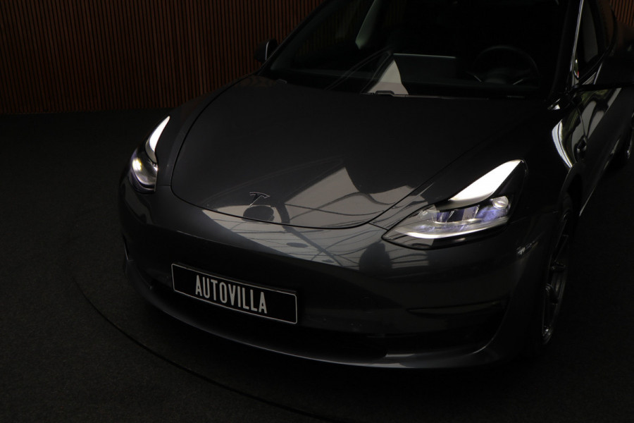 Tesla Model 3 Long Range AWD Dual Motor 75 kWh Autopilot ACC 360° Stuurverwarming Leer PDC Navi Panoramadak Elektr. achterklep Stoelverwarming voor & achter Climate voor & achter LM velgen BTW auto! Nieuw! Tesla Model 3 Long Range AWD Dual Motor 75 kWh Autopilot ACC 360° Stuurverwarming Leer PDC Navi Panoramadak Elektr. achterklep Stoelverwarming voor & achter Climate voor & achter LM velgen BTW auto! Nieuw!