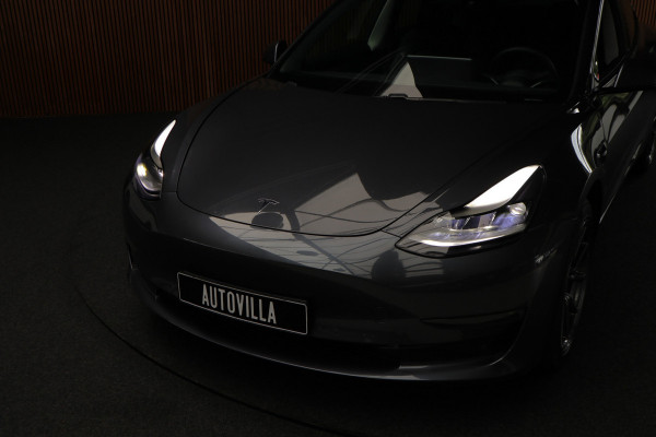 Tesla Model 3 Long Range AWD Dual Motor 75 kWh Autopilot ACC 360° Stuurverwarming Leer PDC Navi Panoramadak Elektr. achterklep Stoelverwarming voor & achter Climate voor & achter LM velgen BTW auto! Nieuw! Tesla Model 3 Long Range AWD Dual Motor 75 kWh Autopilot ACC 360° Stuurverwarming Leer PDC Navi Panoramadak Elektr. achterklep Stoelverwarming voor & achter Climate voor & achter LM velgen BTW auto! Nieuw!