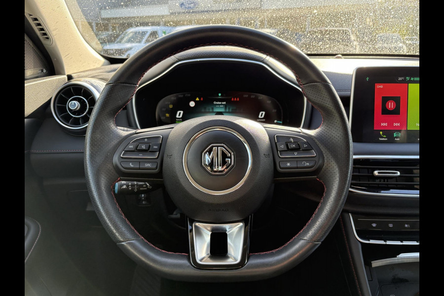 MG EHS 1.5 TGDI Luxury Plug-in Hybride 258pk | Adaptieve Cruise | Lederen Bekleding | Achteruitrijcamera | Navigatie | Elektrische Bestuurdersstoel MG EHS 1.5 TGDI Luxury Plug-in Hybride 258pk | Adaptieve Cruise | Lederen Bekleding | Achteruitrijcamera | Navigatie | Elektrische Bestuurdersstoel