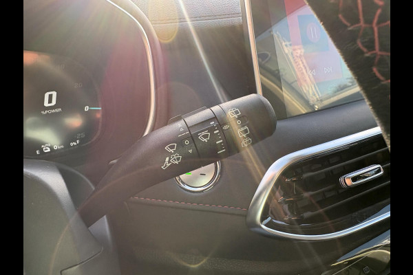 MG EHS 1.5 TGDI Luxury Plug-in Hybride 258pk | Adaptieve Cruise | Lederen Bekleding | Achteruitrijcamera | Navigatie | Elektrische Bestuurdersstoel MG EHS 1.5 TGDI Luxury Plug-in Hybride 258pk | Adaptieve Cruise | Lederen Bekleding | Achteruitrijcamera | Navigatie | Elektrische Bestuurdersstoel