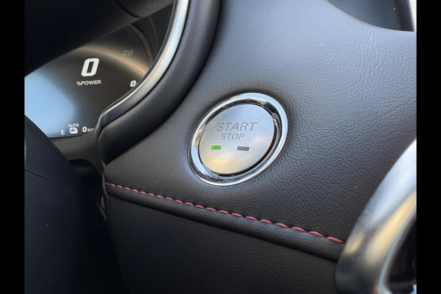 MG EHS 1.5 TGDI Luxury Plug-in Hybride 258pk | Adaptieve Cruise | Lederen Bekleding | Achteruitrijcamera | Navigatie | Elektrische Bestuurdersstoel MG EHS 1.5 TGDI Luxury Plug-in Hybride 258pk | Adaptieve Cruise | Lederen Bekleding | Achteruitrijcamera | Navigatie | Elektrische Bestuurdersstoel