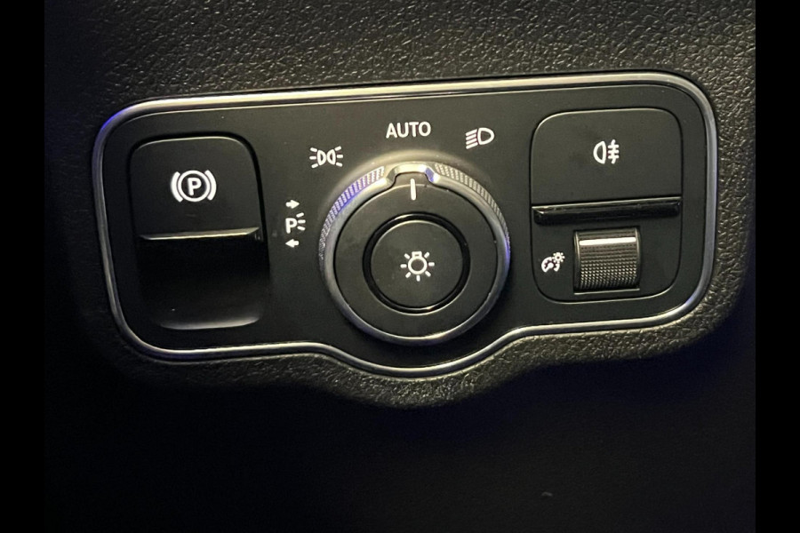 Mercedes-Benz GLB-Klasse 200d / AMG / 1e eig / BTW / Pano / Memory