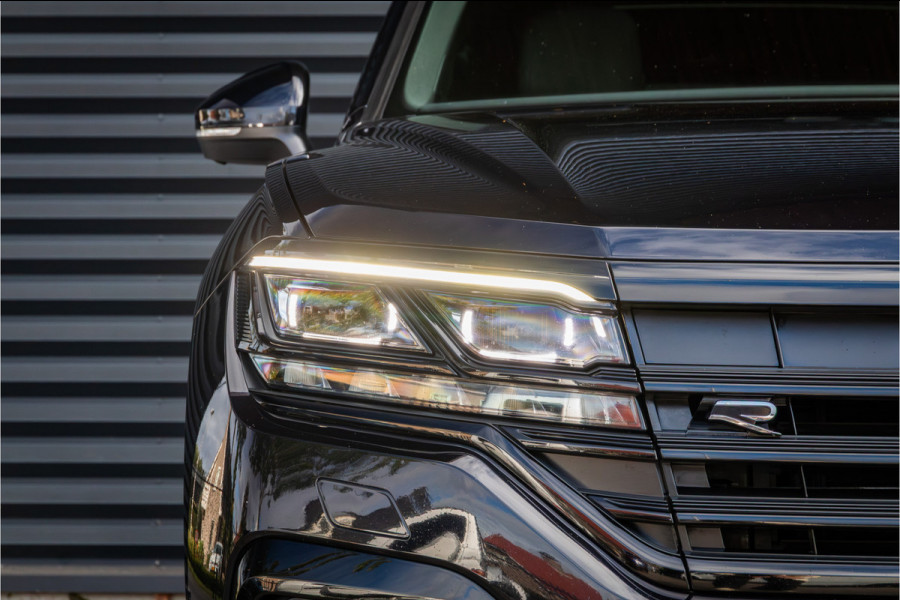 Volkswagen Touareg 3.0 TSi 4MOTION R Black-22 inch-Trekhaak