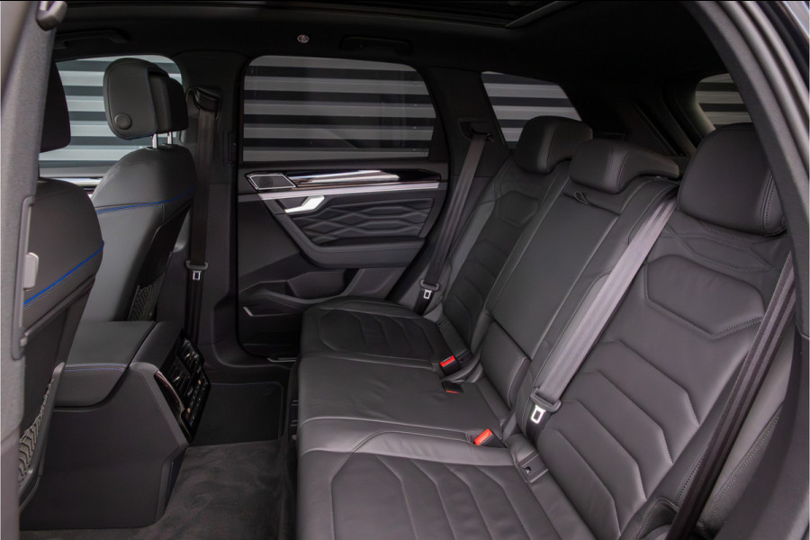Volkswagen Touareg 3.0 TSi 4MOTION R Black-22 inch-Trekhaak