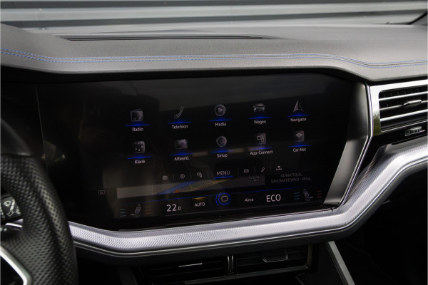 Volkswagen Touareg 3.0 TSi 4MOTION R Black-22 inch-Trekhaak