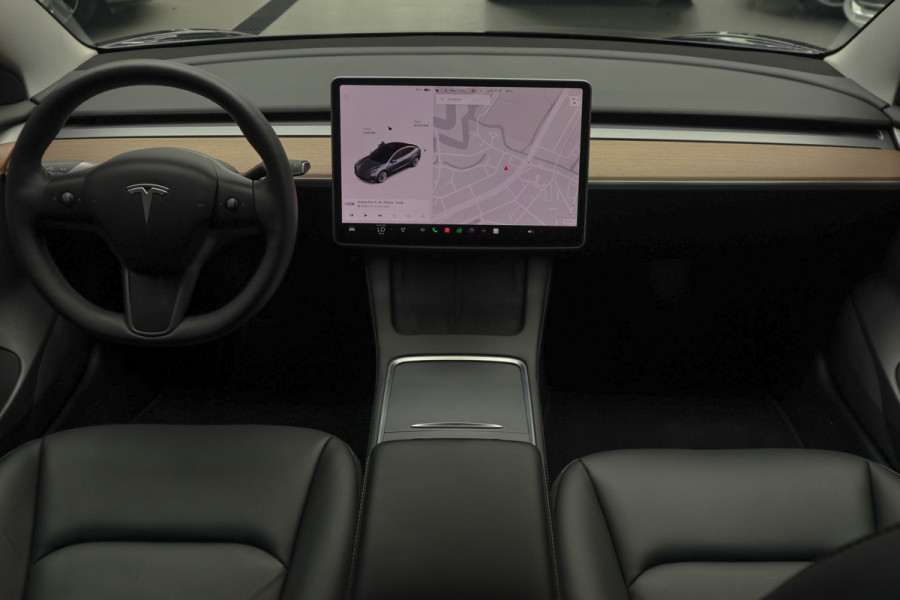 Tesla Model 3 Long Range AWD Dual Motor 75 kWh Autopilot ACC 360° Stuurverwarming Leer PDC Navi Panoramadak Elektr. achterklep Stoelverwarming voor & achter Climate voor & achter LM velgen BTW auto! Nieuw! Tesla Model 3 Long Range AWD Dual Motor 75 kWh Autopilot ACC 360° Stuurverwarming Leer PDC Navi Panoramadak Elektr. achterklep Stoelverwarming voor & achter Climate voor & achter LM velgen BTW auto! Nieuw!
