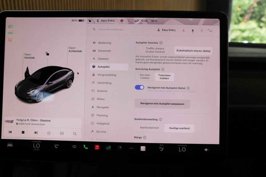 Tesla Model 3 Long Range AWD Dual Motor 75 kWh Autopilot ACC 360° Stuurverwarming Leer PDC Navi Panoramadak Elektr. achterklep Stoelverwarming voor & achter Climate voor & achter LM velgen BTW auto! Nieuw! Tesla Model 3 Long Range AWD Dual Motor 75 kWh Autopilot ACC 360° Stuurverwarming Leer PDC Navi Panoramadak Elektr. achterklep Stoelverwarming voor & achter Climate voor & achter LM velgen BTW auto! Nieuw!