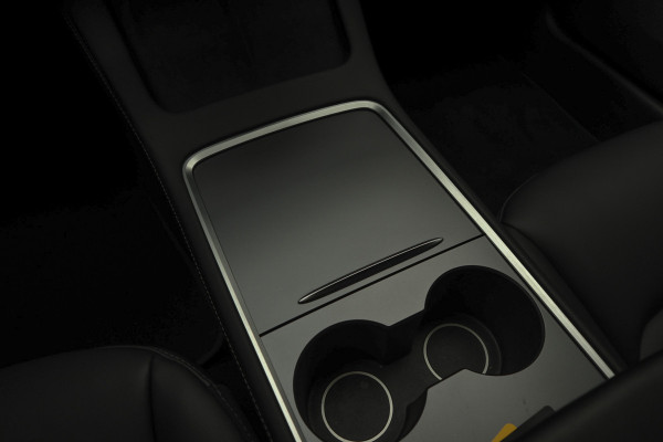 Tesla Model 3 Long Range AWD Dual Motor 75 kWh Autopilot ACC 360° Stuurverwarming Leer PDC Navi Panoramadak Elektr. achterklep Stoelverwarming voor & achter Climate voor & achter LM velgen BTW auto! Nieuw! Tesla Model 3 Long Range AWD Dual Motor 75 kWh Autopilot ACC 360° Stuurverwarming Leer PDC Navi Panoramadak Elektr. achterklep Stoelverwarming voor & achter Climate voor & achter LM velgen BTW auto! Nieuw!