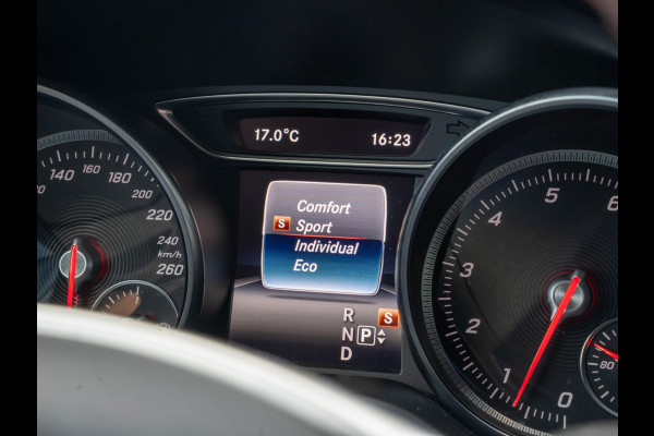 Mercedes-Benz CLA-Klasse 180 Business Solution AMG / Led / Navi / Camera / Carplay / Cruise