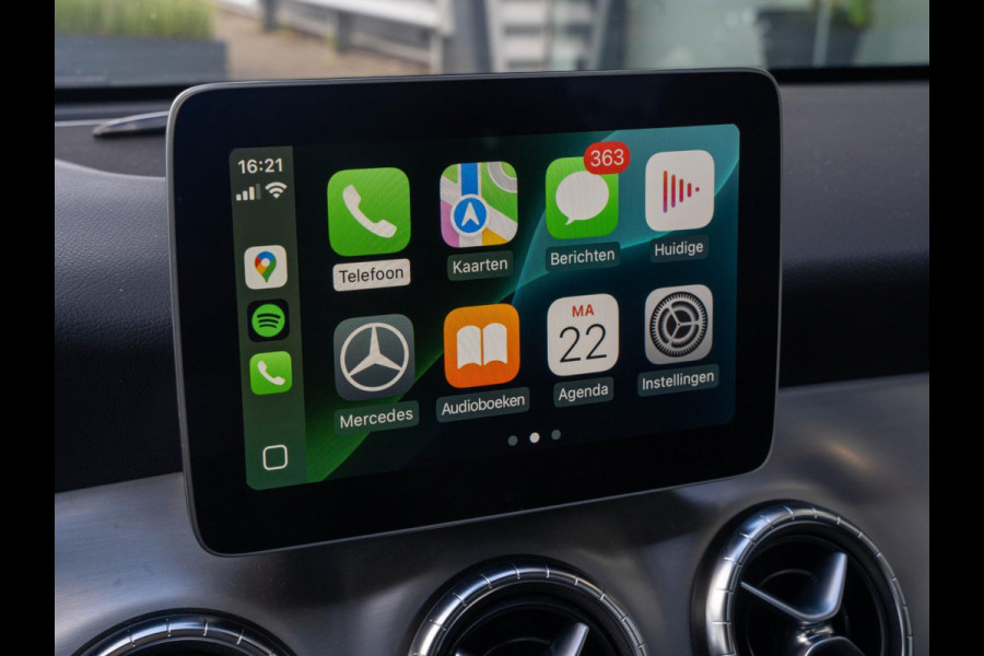 Mercedes-Benz CLA-Klasse 180 Business Solution AMG / Led / Navi / Camera / Carplay / Cruise