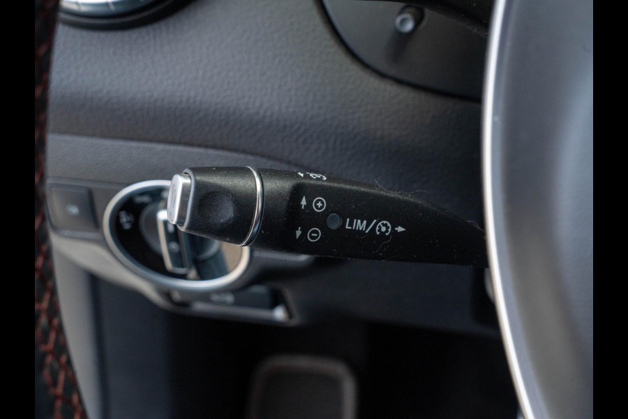 Mercedes-Benz CLA-Klasse 180 Business Solution AMG / Led / Navi / Camera / Carplay / Cruise