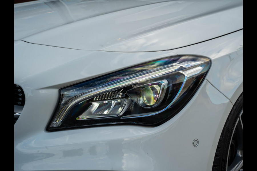 Mercedes-Benz CLA-Klasse 180 Business Solution AMG / Led / Navi / Camera / Carplay / Cruise