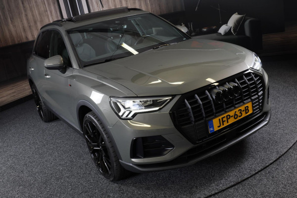 Audi Q3 45 TFSI e S Line Competition / Acc / Lane Assist / Dode Hoek / Open Panoramadak / Led / Virtual Cockpit / Pdc / 21 Inch