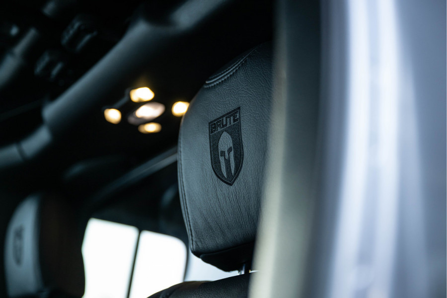 Jeep Wrangler 2.2 D BRUTE Richmond / Grijs kenteken / Liftkit / Ex Btw