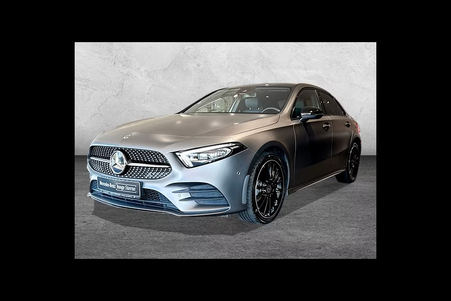 Mercedes-Benz A-Klasse 250 e AMG ** LED, MBUX+, MAGNO GRAU, PANORAMA, 19-inch LMV, NIGHT, DODE HOEK ** 1e EIG - UNFALLFREI ** ** INFORMEER OOK NAAR ONZE AANTREKKELIJKE FINANCIAL-LEASE TARIEVEN **