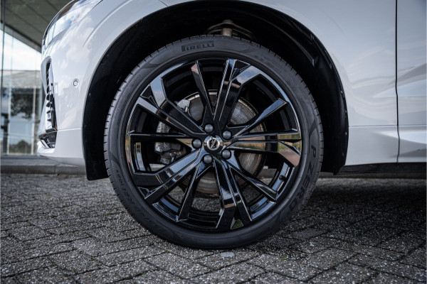 Volvo XC60 2.0 T6 Recharge AWD R-Design ** Luchtvering ** Panodak ** 360 HUD ** Trekhaak Volvo XC60 2.0 T6 Recharge AWD R-Design ** Luchtvering ** Panodak ** 360 HUD ** Trekhaak