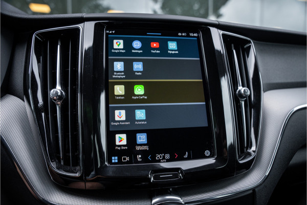 Volvo XC60 2.0 T6 Recharge AWD R-Design ** Luchtvering ** Panodak ** 360 HUD ** Trekhaak Volvo XC60 2.0 T6 Recharge AWD R-Design ** Luchtvering ** Panodak ** 360 HUD ** Trekhaak