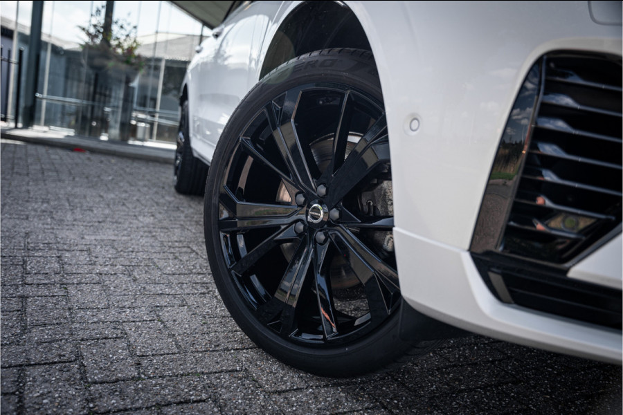 Volvo XC60 2.0 T6 Recharge AWD R-Design ** Luchtvering ** Panodak ** 360 HUD ** Trekhaak Volvo XC60 2.0 T6 Recharge AWD R-Design ** Luchtvering ** Panodak ** 360 HUD ** Trekhaak