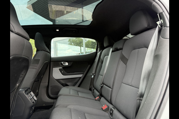 Polestar 2 Aut. Long Range Dual Motor AWD | Trekhaak | Panorama | 360 | Camera | Harman Kardon |