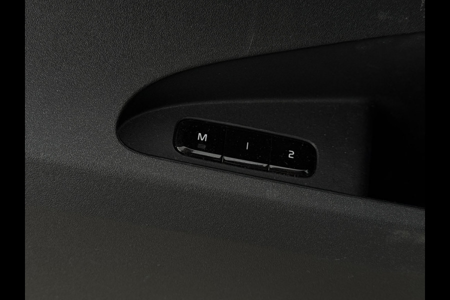 Polestar 2 Aut. Long Range Dual Motor AWD | Trekhaak | Panorama | 360 | Camera | Harman Kardon |