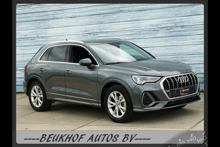 Audi Q3 35 TFSI S-Line Sport Trekhaak Carplay Leer Xenon Pdc