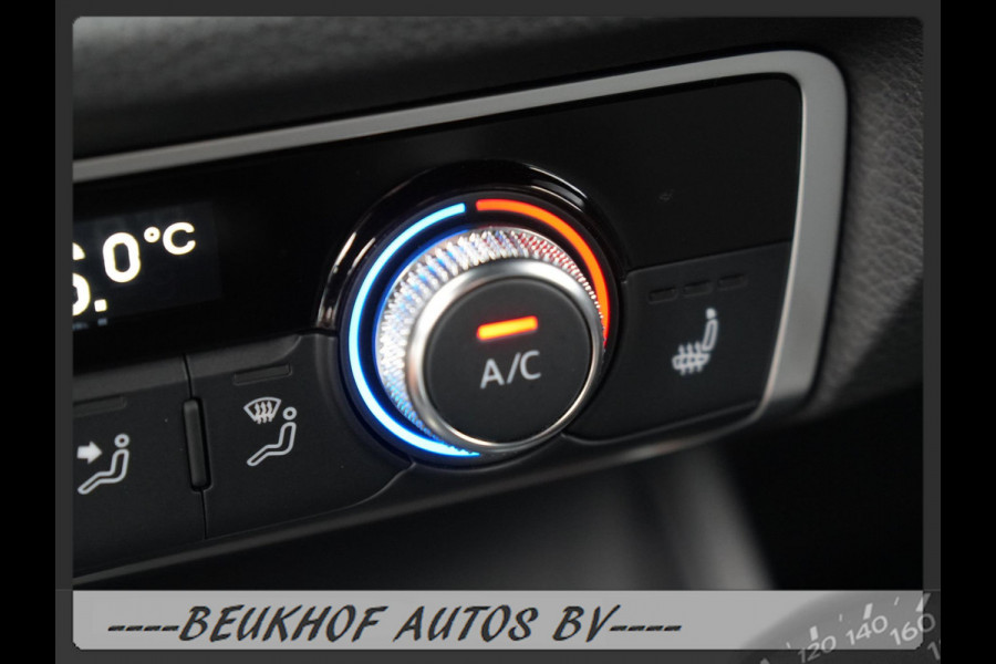 Audi Q3 35 TFSI S-Line Sport Trekhaak Carplay Leer Xenon Pdc