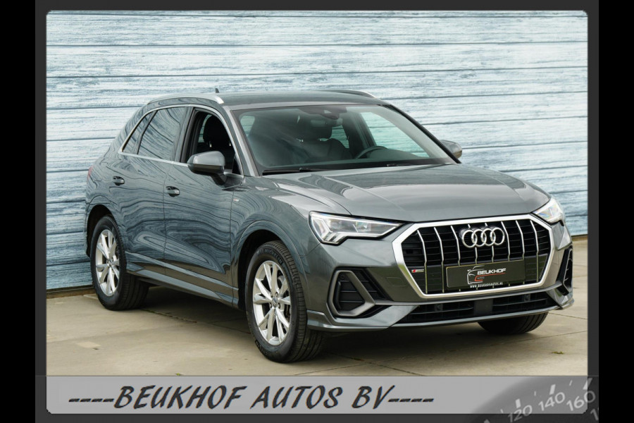 Audi Q3 35 TFSI S-Line Sport Trekhaak Carplay Leer Xenon Pdc