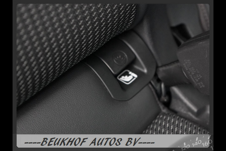 Audi Q3 35 TFSI S-Line Sport Trekhaak Carplay Leer Xenon Pdc