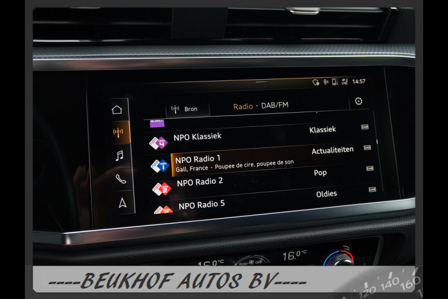 Audi Q3 35 TFSI S-Line Sport Trekhaak Carplay Leer Xenon Pdc