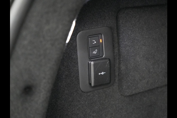 Land Rover Range Rover Evoque P300e AWD Plug In Hybrid 309pk Dealer O.H PHEV | Trekhaak Af Fabriek | Adaptive Cruise | Black Pack |  360 Camera | Meridian Sound | Lederen Sportstoelen Verwarmd | Apple Carplay | Blis | Navigatie | DAB | Land Rover Range Rover Evoque P300e AWD Plug In Hybrid 309pk Dealer O.H PHEV | Trekhaak Af Fabriek | Adaptive Cruise | Black Pack |  360 Camera | Meridian Sound | Lederen Sportstoelen Verwarmd | Apple Carplay | Blis | Navigatie | DAB |