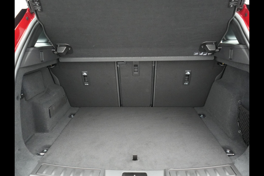 Land Rover Range Rover Evoque P300e AWD Plug In Hybrid 309pk Dealer O.H PHEV | Trekhaak Af Fabriek | Adaptive Cruise | Black Pack |  360 Camera | Meridian Sound | Lederen Sportstoelen Verwarmd | Apple Carplay | Blis | Navigatie | DAB | Land Rover Range Rover Evoque P300e AWD Plug In Hybrid 309pk Dealer O.H PHEV | Trekhaak Af Fabriek | Adaptive Cruise | Black Pack |  360 Camera | Meridian Sound | Lederen Sportstoelen Verwarmd | Apple Carplay | Blis | Navigatie | DAB |